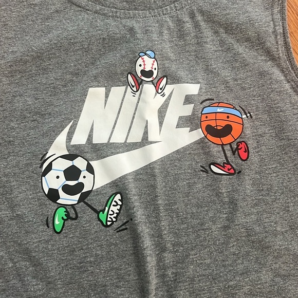 Nike Kids Gray Sleeveless Top - Picture 4 of 5